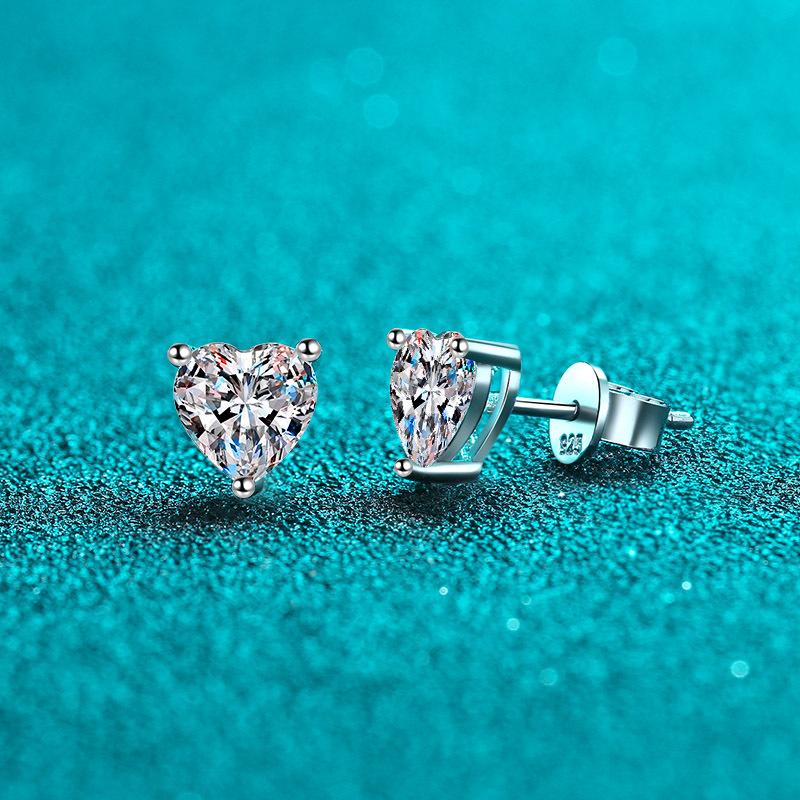 925 Tremella Tremella Простые серьги в форме сердца из муссовидного камня, золото Pt950
925 Tremella Tremella Простые серьги в форме сердца из муссовидного камня, золото Pt950