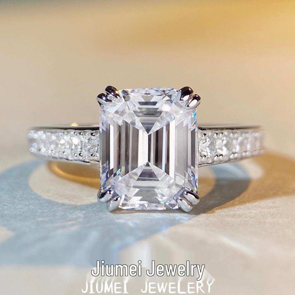 S925 Sterling Silver Princess-Cut Emerald Ring for Women - Non-Fading. Size 6 белый/алмаз
S925 Sterling Silver Princess-Cut Emerald Ring for Women - Non-Fading. Size 6 белый/алмаз