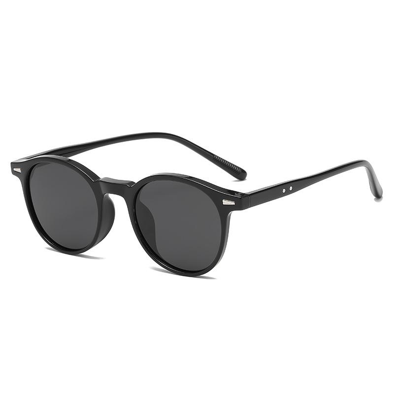 TR90Polarized sunglasses for women suitable for small faces, square and round small-frame glasses, trendy and high-end men s sunglasses with UV TR90+Polarized Lens
TR90Polarized sunglasses for women suitable for small faces, square and round small-frame glasses, trendy and high-end men s sunglasses with UV TR90+Polarized Lens