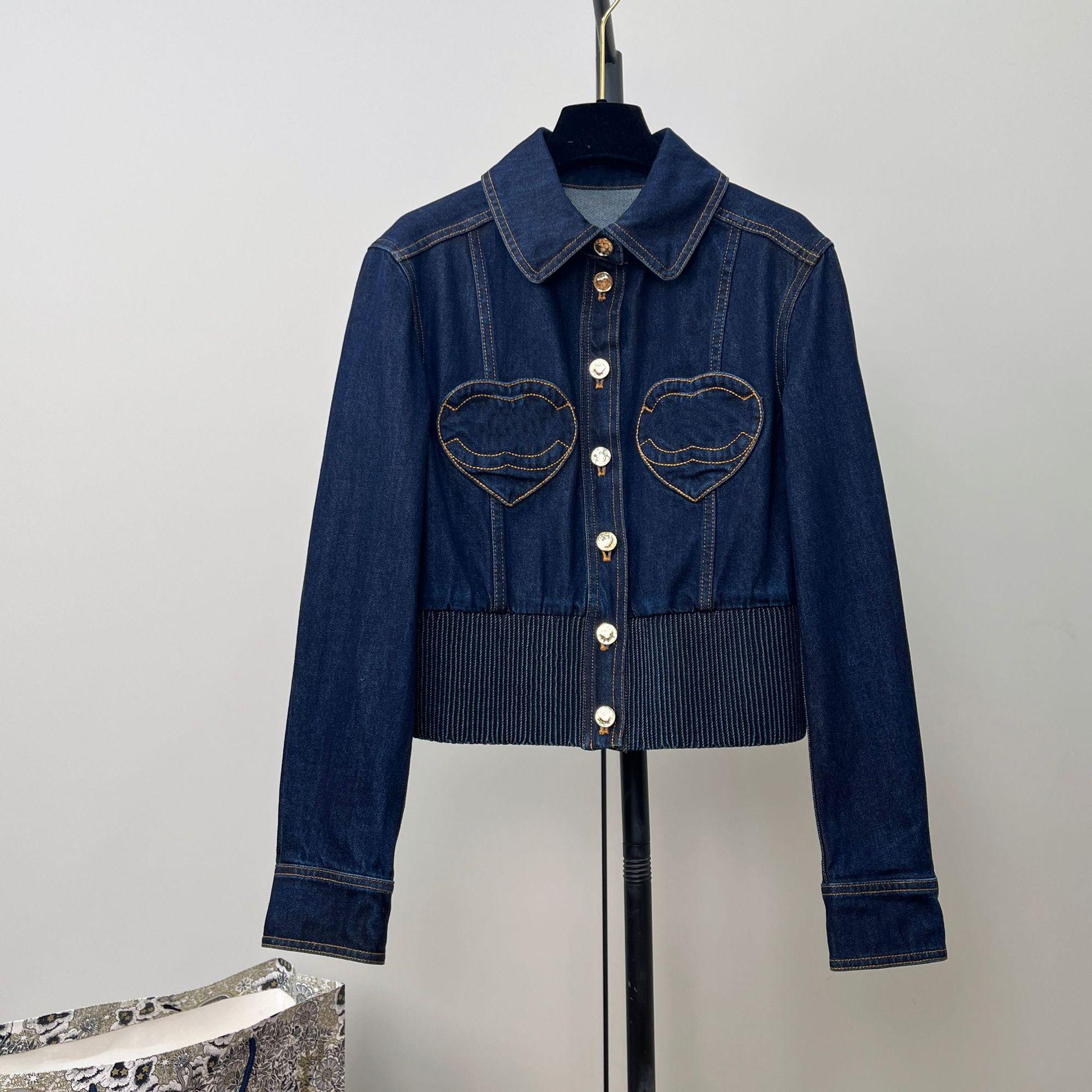 Women s Heart Pocket Waist-Cinched Short Denim Jacket - Modern Casual Sweet Cool Style Large синій
Women s Heart Pocket Waist-Cinched Short Denim Jacket - Modern Casual Sweet Cool Style Large синій