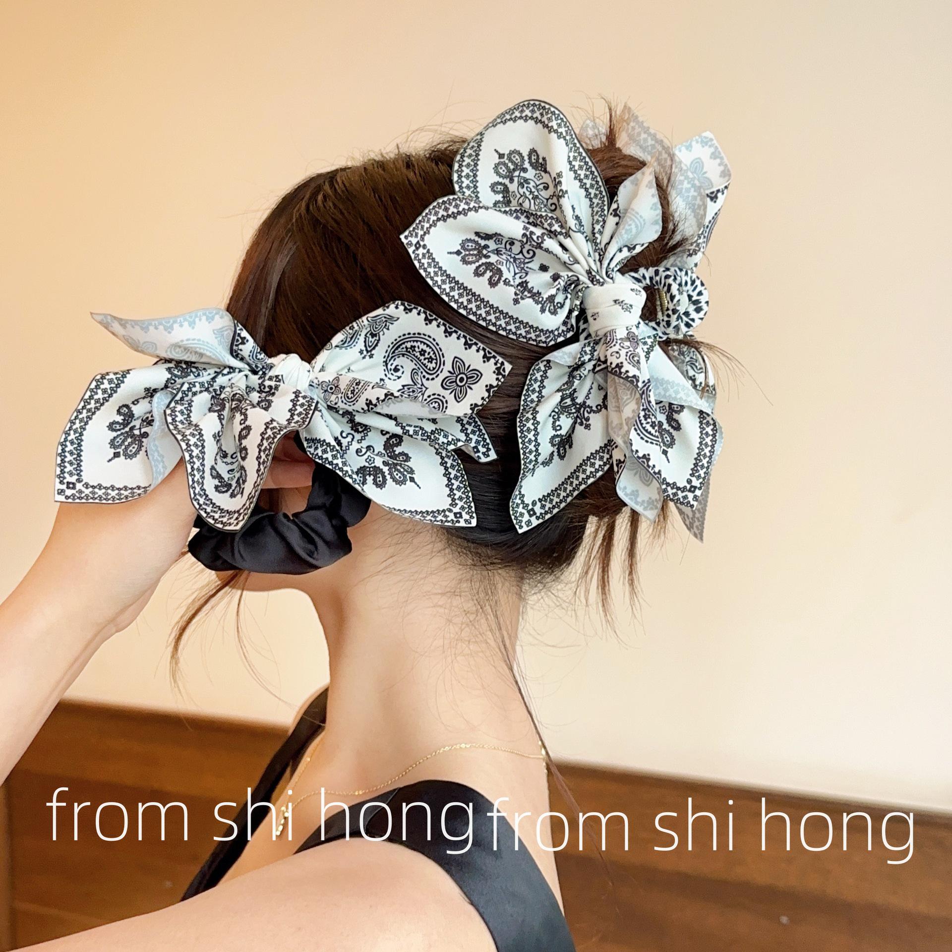 High-End Retro Double-Sided Shark Clip Bow Tie Cashew Flower Hairpin Cashew Flower Bow Tie Hair Ring
High-End Retro Double-Sided Shark Clip Bow Tie Cashew Flower Hairpin Cashew Flower Bow Tie Hair Ring