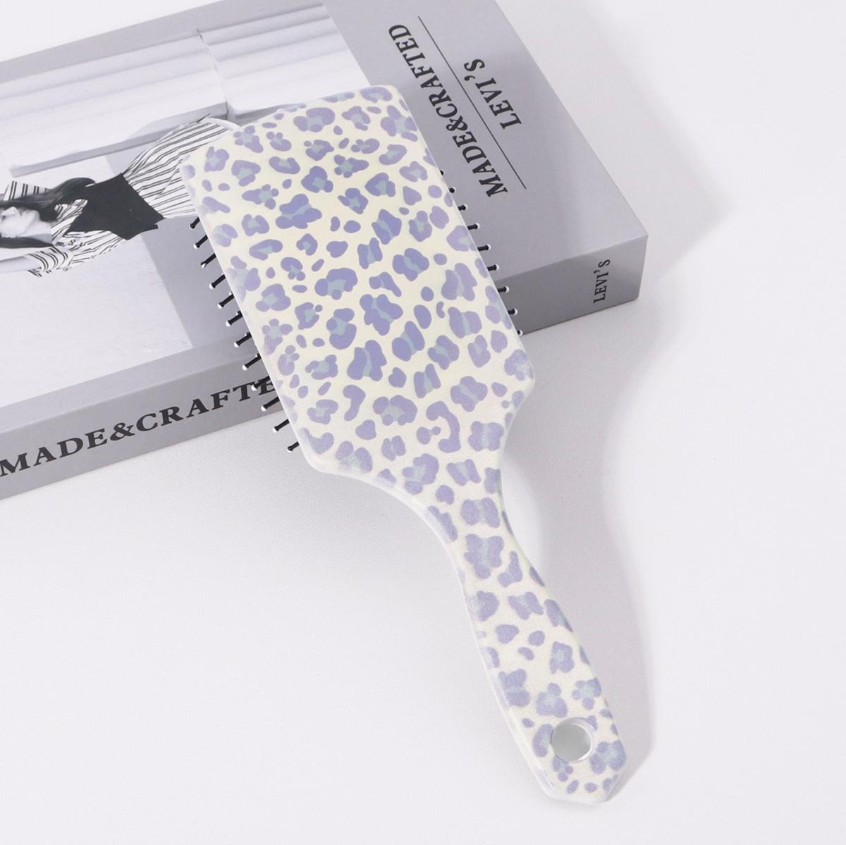 1pcs leopard print pattern anti-static hair brush, gentle scalp massage comb, ABS plastic handle,Special for real hair wigs
1pcs leopard print pattern anti-static hair brush, gentle scalp massage comb, ABS plastic handle,Special for real hair wigs