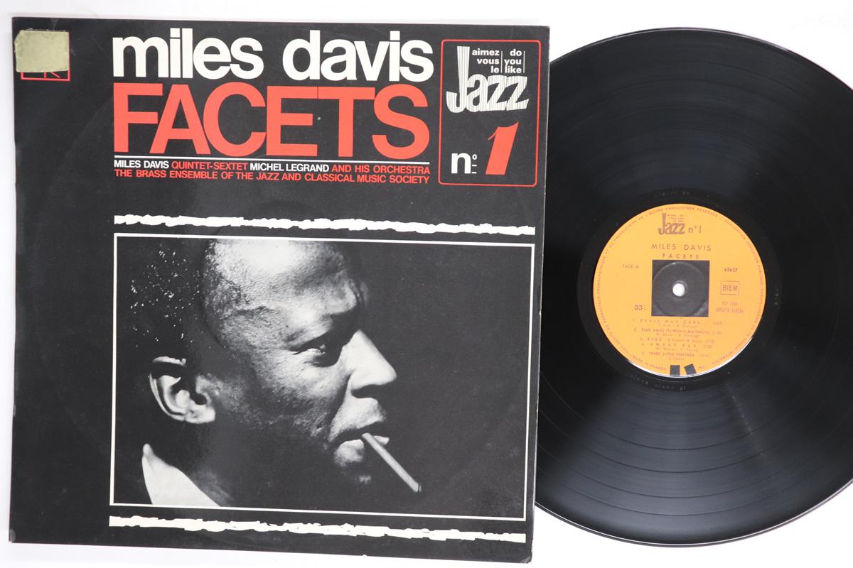 LP Record MILES DAVIS Facets 62637 CBS France Jazz Used
LP Record MILES DAVIS Facets 62637 CBS France Jazz Used