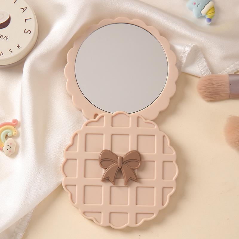 Coffee & Off-White Waffle-Shape Mini Makeup Mirror - Portable, High-Definition, Rotating Open/Close Function
Coffee & Off-White Waffle-Shape Mini Makeup Mirror - Portable, High-Definition, Rotating Open/Close Function
