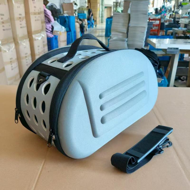 Large Capacity Cat & Dog Portable Backpack - Anti-Stress Crossbody Pet Carrier
Large Capacity Cat & Dog Portable Backpack - Anti-Stress Crossbody Pet Carrier