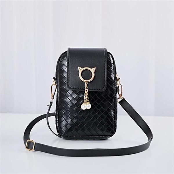 Модный чехол для телефона для женщин, которые всегда в движении
Модный чехол для телефона для женщин, которые всегда в движении