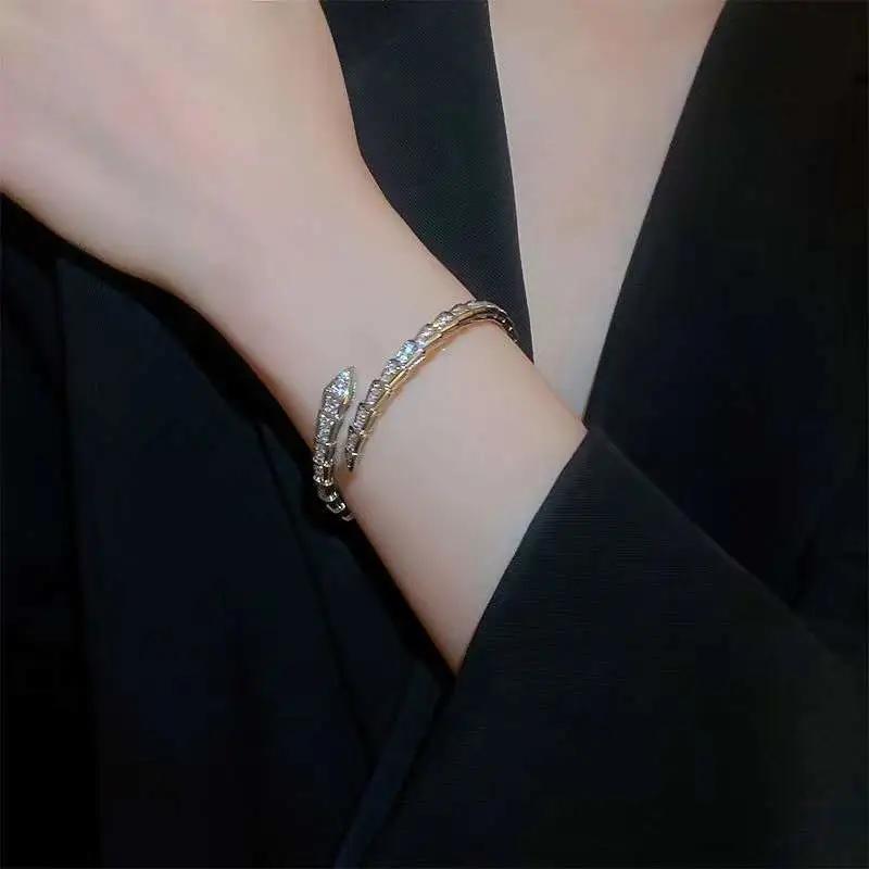 Snake Bone Bracelet Washable Zircon Snake Open Bracelet one size(17-20cm) срібний
Snake Bone Bracelet Washable Zircon Snake Open Bracelet one size(17-20cm) срібний