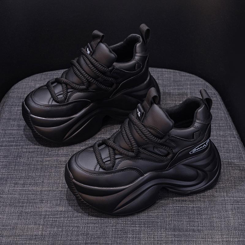 Women Platform Sneakers Spring Autumn Increase Height 9cm Women s Shoes Fashion White Black Lace Up Leather Vulcanize Shoes 34 чорний
Women Platform Sneakers Spring Autumn Increase Height 9cm Women s Shoes Fashion White Black Lace Up Leather Vulcanize Shoes 34 чорний