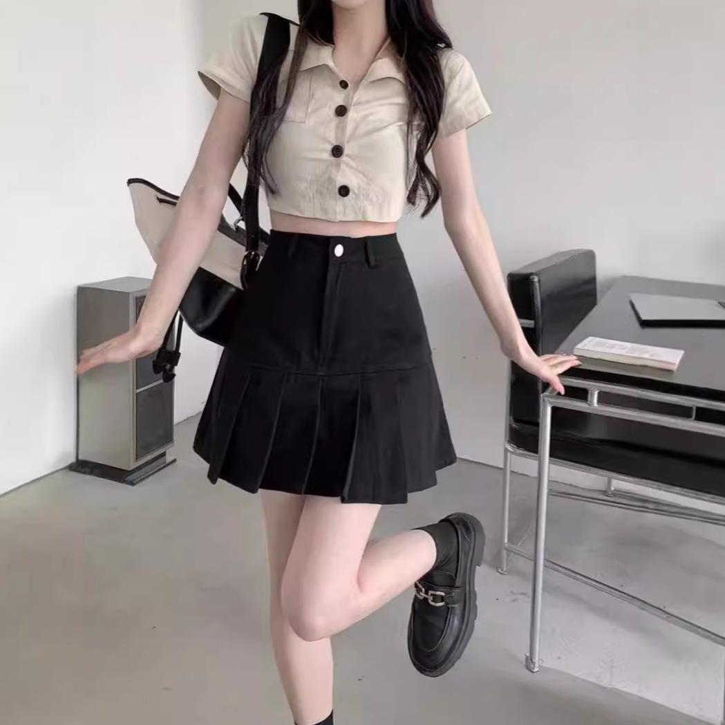 High-Waist Black Pleated A-Line Skirt for Women, Summer 2024 - Anti-Exposure & Slimming Design XL
High-Waist Black Pleated A-Line Skirt for Women, Summer 2024 - Anti-Exposure & Slimming Design XL