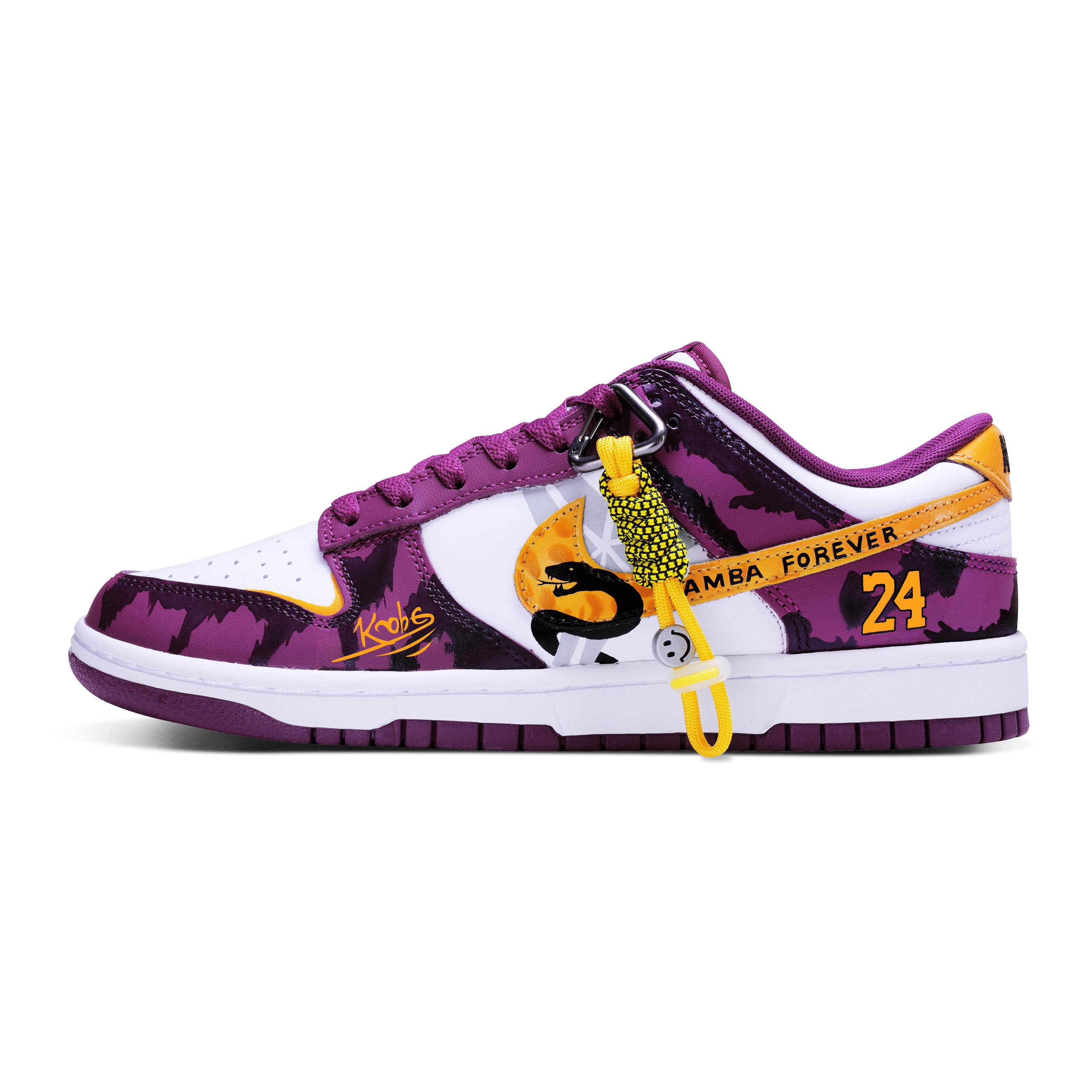 Nike Dunk Cushioning, Wear Resistant Low top Skateboard Shoes Unisex White Purple DV0833-107(Team656-) 44.5
Nike Dunk Cushioning, Wear Resistant Low top Skateboard Shoes Unisex White Purple DV0833-107(Team656-) 44.5