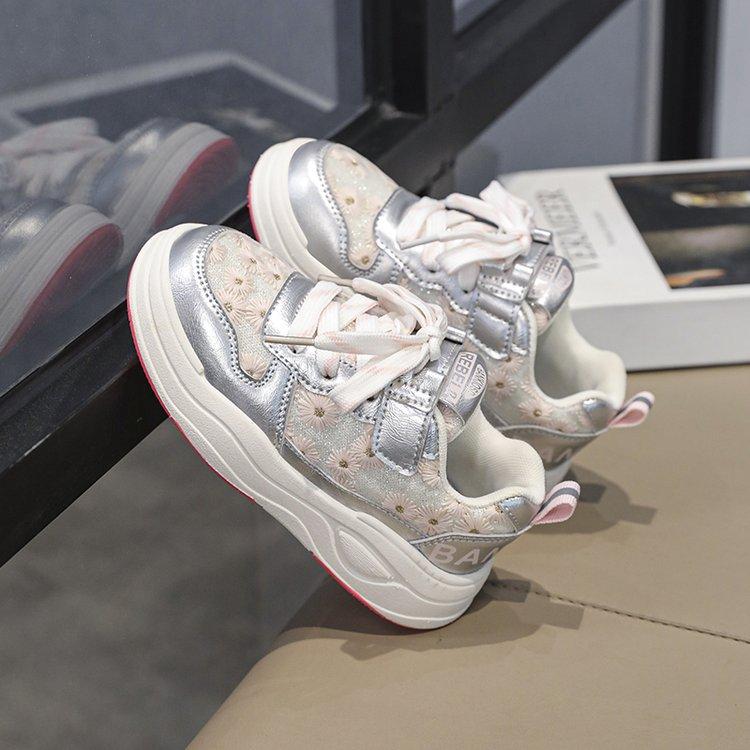 Girls white sneakers, new spring model, children s fashion sports shoes, white casual sneakers for older girls 40 рожевий
Girls white sneakers, new spring model, children s fashion sports shoes, white casual sneakers for older girls 40 рожевий