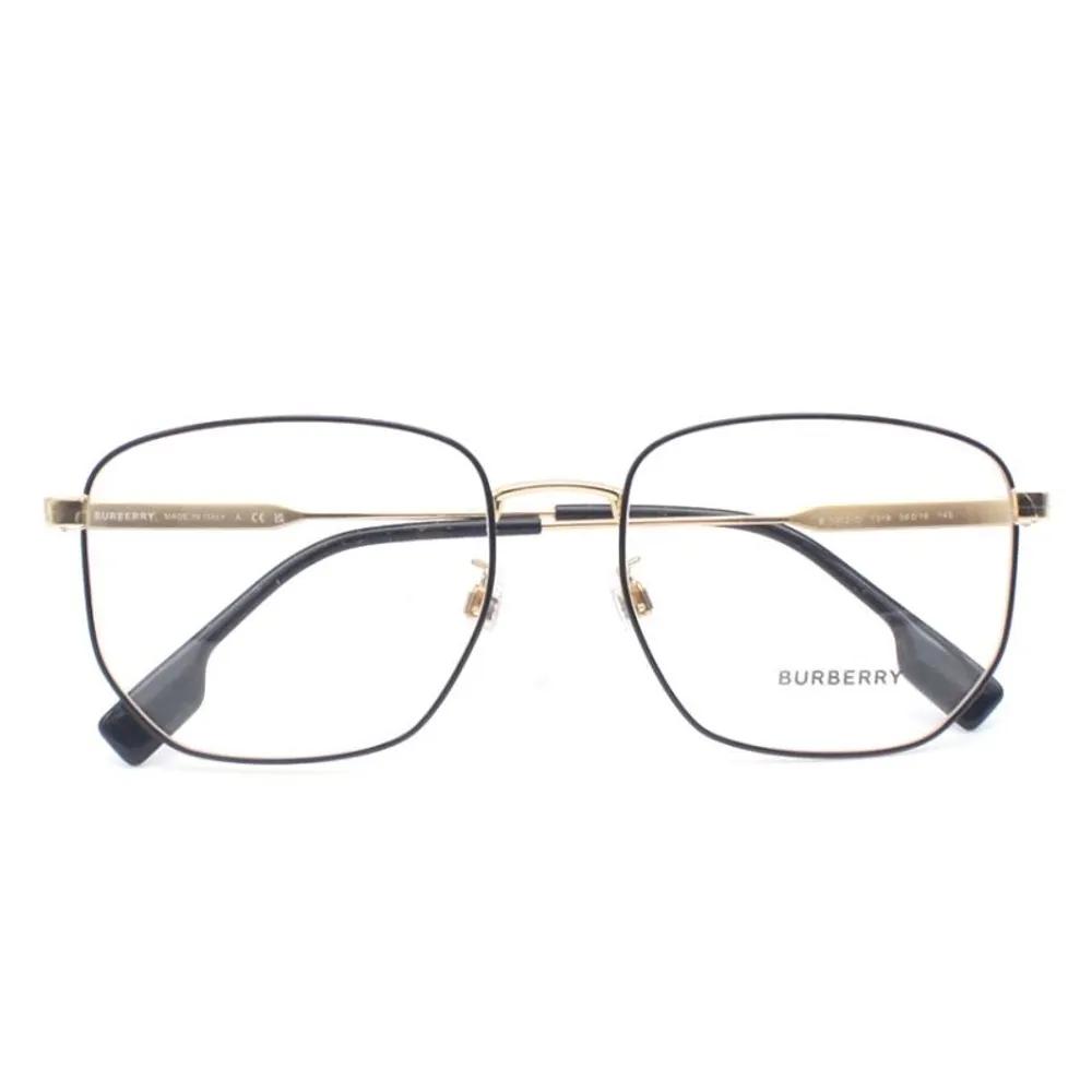 Burberry B1352-D 1318 (55) Black and Gold Glasses
Burberry B1352-D 1318 (55) Black and Gold Glasses