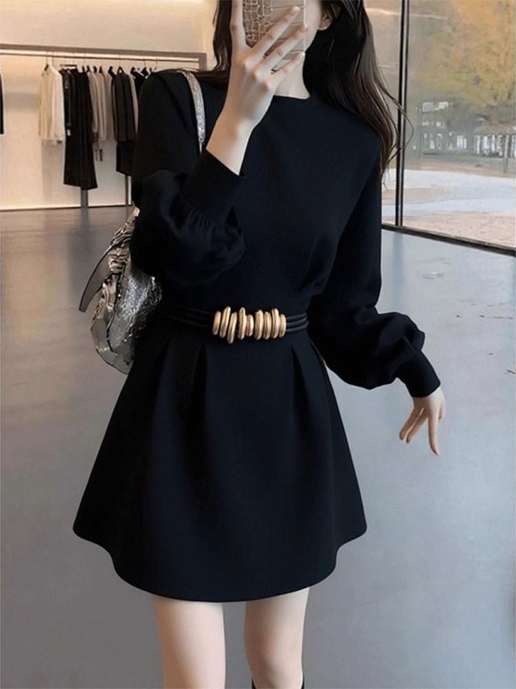 Elegant Black Metal Buckle Dress - Women s 2026 Spring/Autumn Slim-Fit Trend 2XL
Elegant Black Metal Buckle Dress - Women s 2026 Spring/Autumn Slim-Fit Trend 2XL