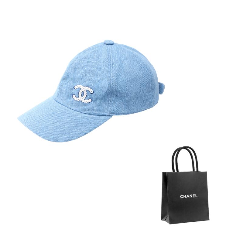 CHANEL Sequined Double C Logo Solid Color Cotton Peaked Cap Unisex Couple Style Blue синій
CHANEL Sequined Double C Logo Solid Color Cotton Peaked Cap Unisex Couple Style Blue синій