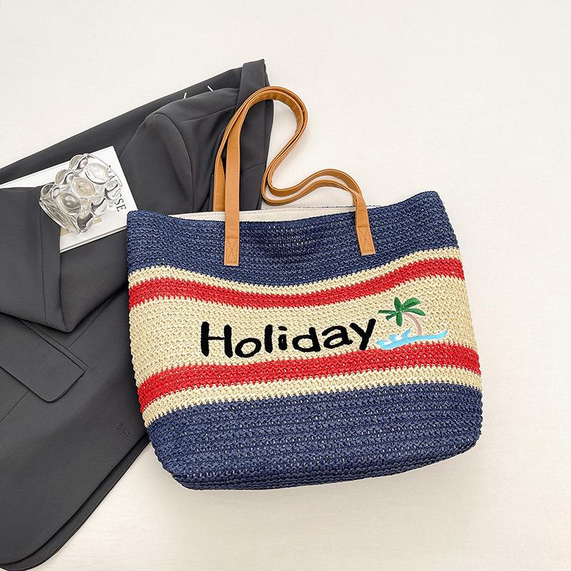 Нишевый дизайн, повседневная текстура, сумка большой вместимости, весна 2025, новый зарубежный стиль, модная женская сумка-тоут через плечо синий
Нишевый дизайн, повседневная текстура, сумка большой вместимости, весна 2025, новый зарубежный стиль, модная женская сумка-тоут через плечо синий