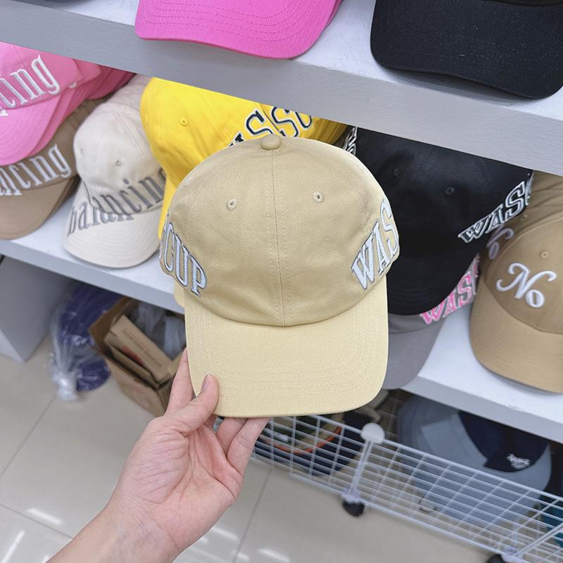 Оптова Корея 2024 нова американська ретро швидкосохнуча бейсболка жіноча літня сонцезахисна тонка кепка Head circumference 54-59CM хакі
Оптова Корея 2024 нова американська ретро швидкосохнуча бейсболка жіноча літня сонцезахисна тонка кепка Head circumference 54-59CM хакі