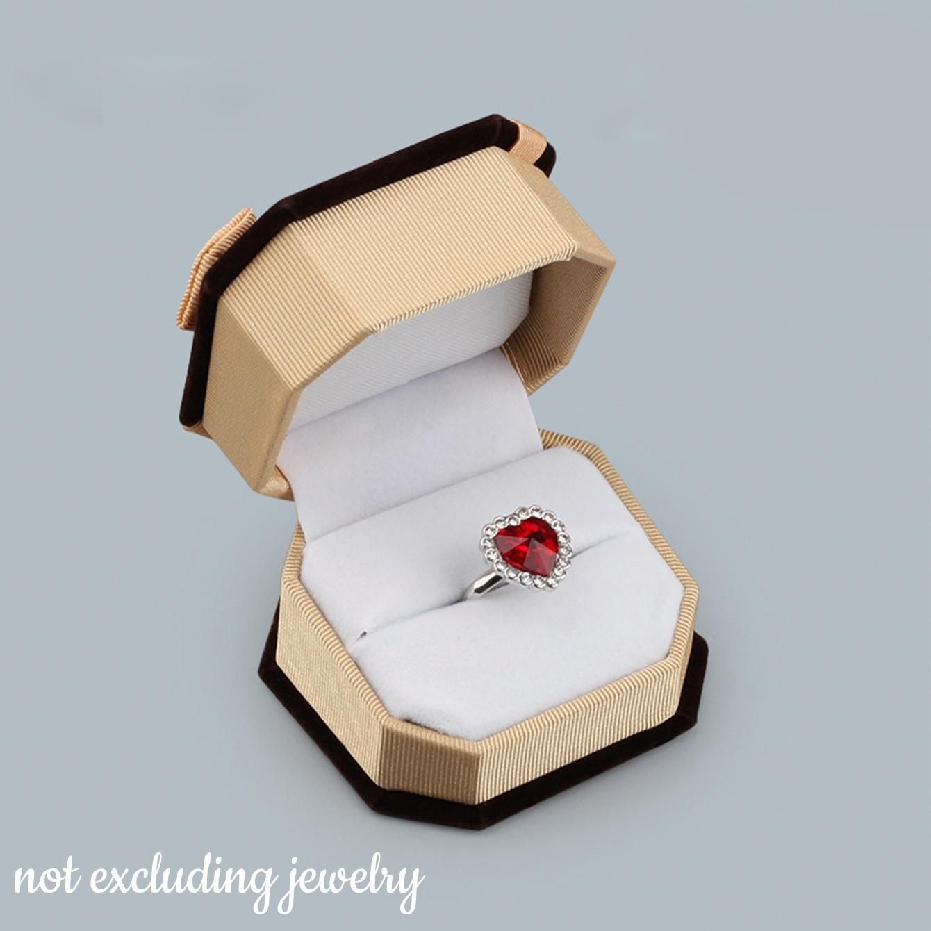 Velvet Jewelry Gift Box for Necklace Rings Pendant Bracelet Elegant Jewelry Packing Case for Festival Birthday Gifts Storage
Velvet Jewelry Gift Box for Necklace Rings Pendant Bracelet Elegant Jewelry Packing Case for Festival Birthday Gifts Storage