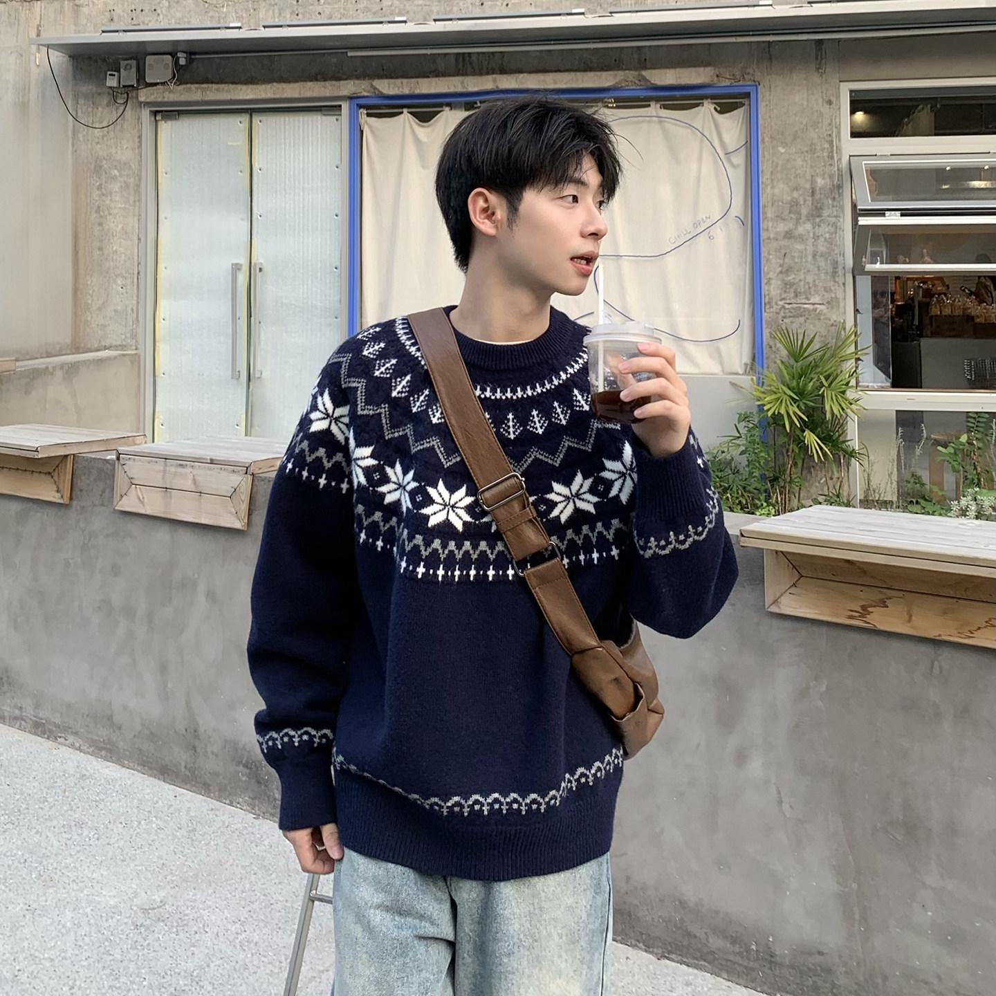 Men s Autumn-Winter Fair Isle Retro Sweater: Loose, Casual Round Neck Pullover Knitwear L Темно-синій
Men s Autumn-Winter Fair Isle Retro Sweater: Loose, Casual Round Neck Pullover Knitwear L Темно-синій