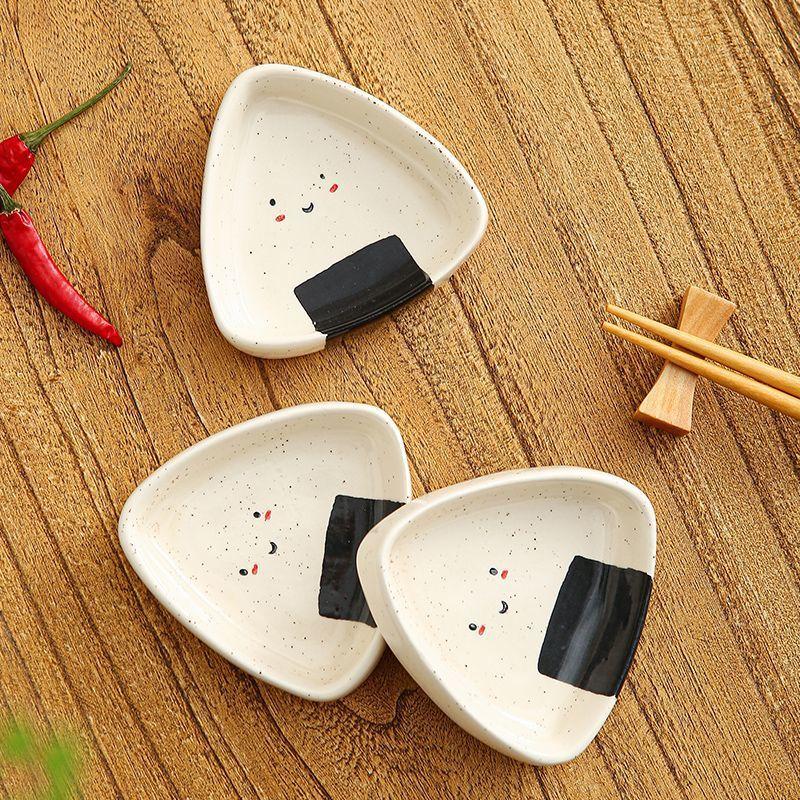 Lovely Sesame Dots Ceramic Disc Triangle Rice Ball Flavor Dish Simplicity Household Creative Pot Dipping Dish Vinegar Disc onesize
Lovely Sesame Dots Ceramic Disc Triangle Rice Ball Flavor Dish Simplicity Household Creative Pot Dipping Dish Vinegar Disc onesize