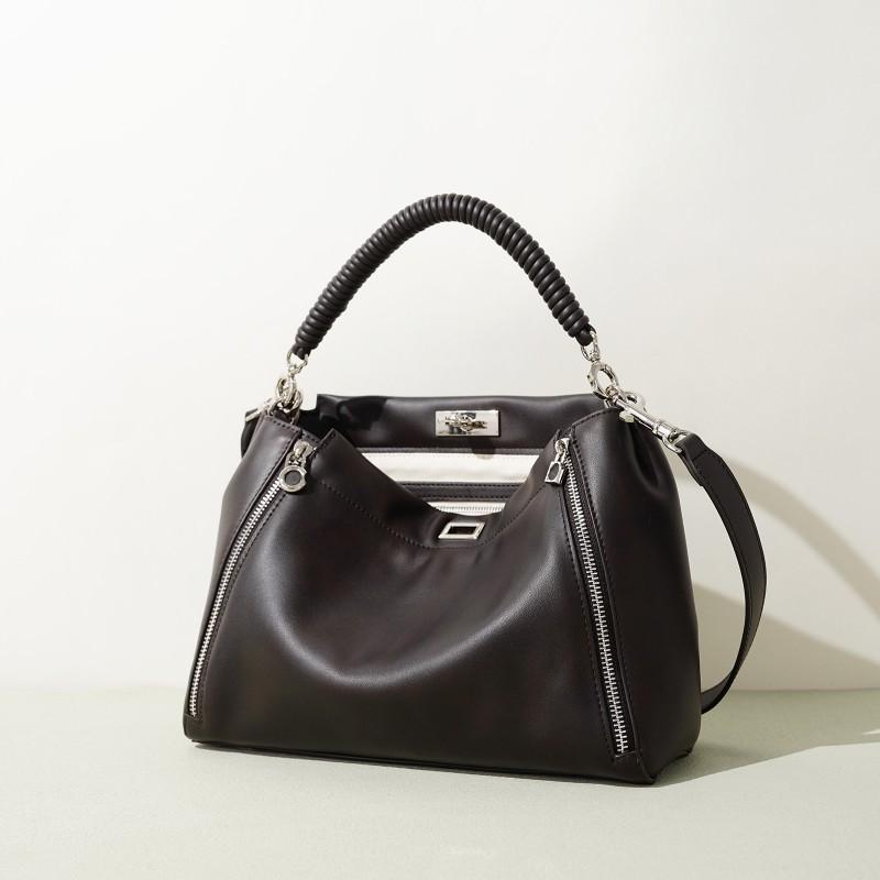 2026 Sweet Cool Style Niche Trend Cross-body Bag Leather Shoulder Light Luxury Commuter Handbag Fashionable Women s 29x11x21cm
2026 Sweet Cool Style Niche Trend Cross-body Bag Leather Shoulder Light Luxury Commuter Handbag Fashionable Women s 29x11x21cm