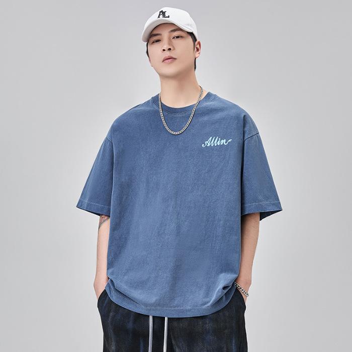 Новая летняя футболка с принтом букв для мужчин, с короткими рукавами, круглым вырезом, свободного кроя, из хлопка, с рукавами до локтя 3XL
Новая летняя футболка с принтом букв для мужчин, с короткими рукавами, круглым вырезом, свободного кроя, из хлопка, с рукавами до локтя 3XL