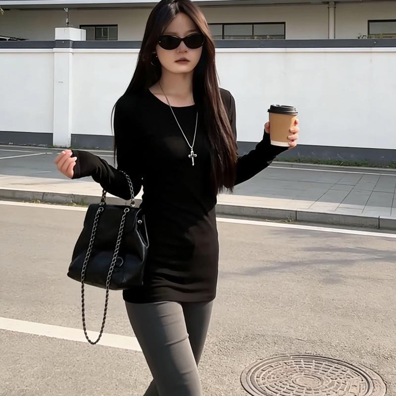 Women s Slim-Fit Long-Sleeve German Velvet Base Layer Top, Hip-Hugging, High Elasticity, Slimming Inner Wear, In Stock. S: up to 90 jin чёрный
Women s Slim-Fit Long-Sleeve German Velvet Base Layer Top, Hip-Hugging, High Elasticity, Slimming Inner Wear, In Stock. S: up to 90 jin чёрный