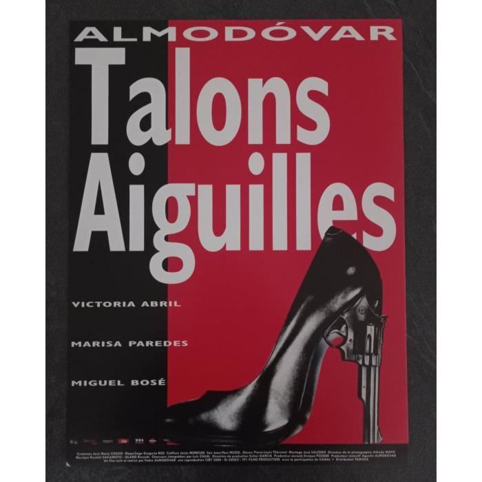 Talon aiguille Affiche Cinéma ROULÉE Petit format 53x39cm Pedro Almodovar, Victoria April
Talon aiguille Affiche Cinéma ROULÉE Petit format 53x39cm Pedro Almodovar, Victoria April