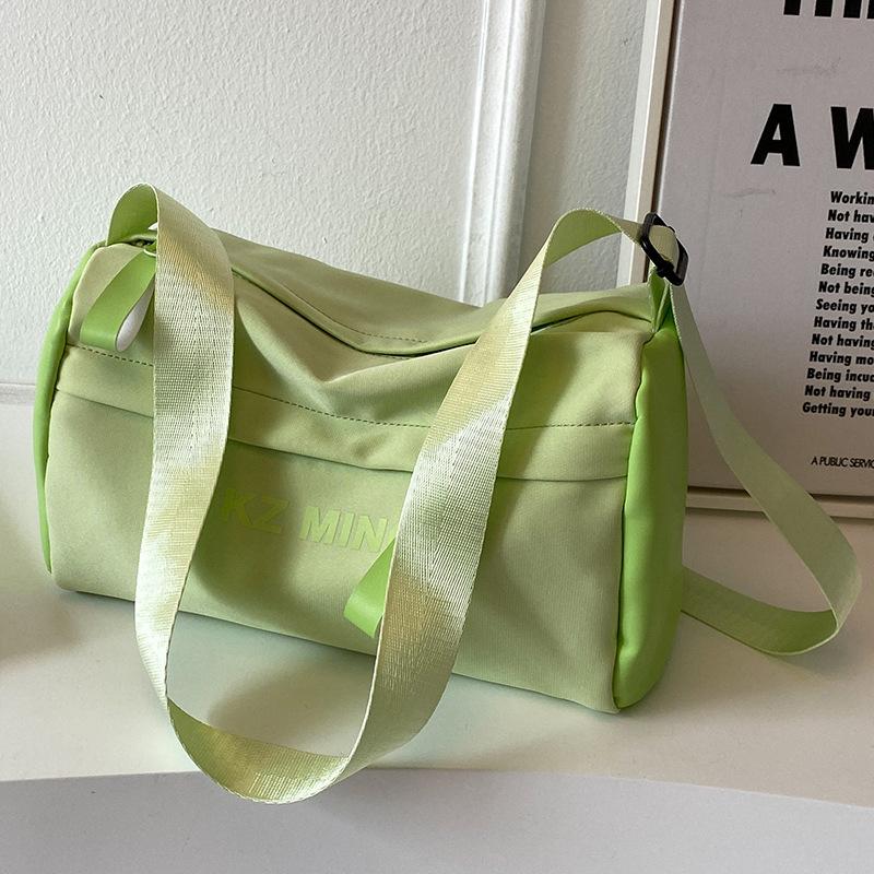 White Bag for Women In Summer Casual Simple Work Commuting Bag Fashionable and Versatile Niche One Shoulder Crossbody Bag
White Bag for Women In Summer Casual Simple Work Commuting Bag Fashionable and Versatile Niche One Shoulder Crossbody Bag