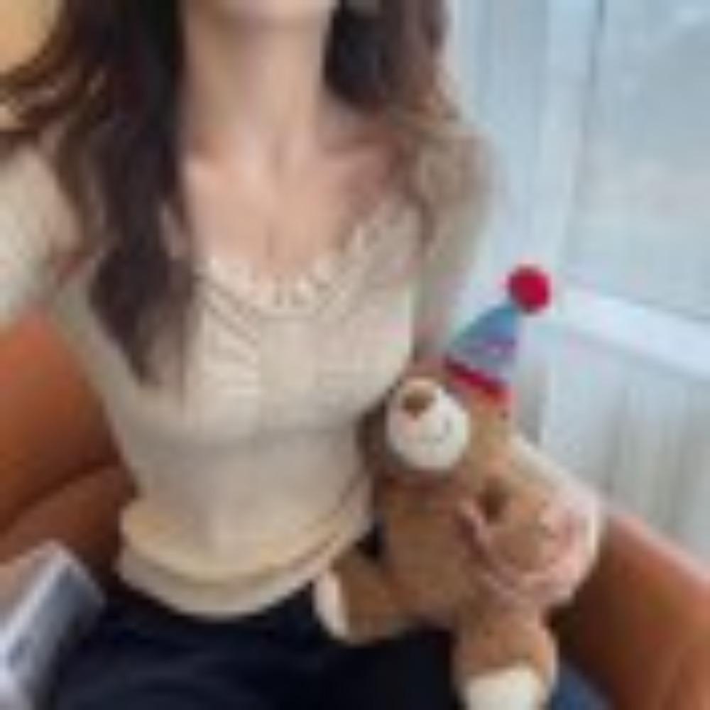 Кружевной трикотажный базовый слой с V-образным вырезом для женщин, в комплекте с облегающим осенним новым высококлассным свитером-коротким топом One Size
Кружевной трикотажный базовый слой с V-образным вырезом для женщин, в комплекте с облегающим осенним новым высококлассным свитером-коротким топом One Size