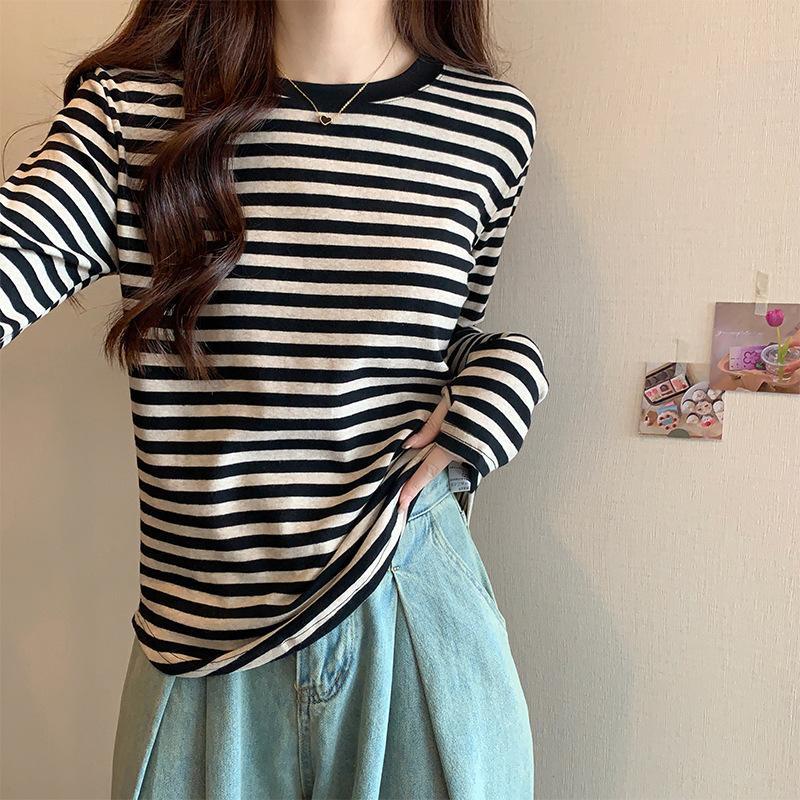 Ретро полосатая базовая рубашка для женщин осенне-зимнего дизайна, рваная футболка с длинным рукавом, нерегулярный топ, приталенный и стройнящий, нишевый топ XL
Ретро полосатая базовая рубашка для женщин осенне-зимнего дизайна, рваная футболка с длинным рукавом, нерегулярный топ, приталенный и стройнящий, нишевый топ XL