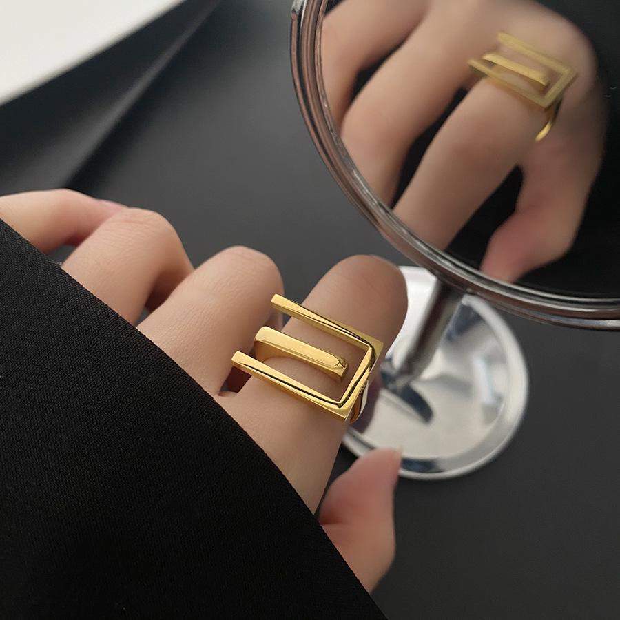 Exaggerated Mountain Finger/Tail Ring - 18k Gold Plated Titanium Steel, European & American Fashion Size 6
Exaggerated Mountain Finger/Tail Ring - 18k Gold Plated Titanium Steel, European & American Fashion Size 6
