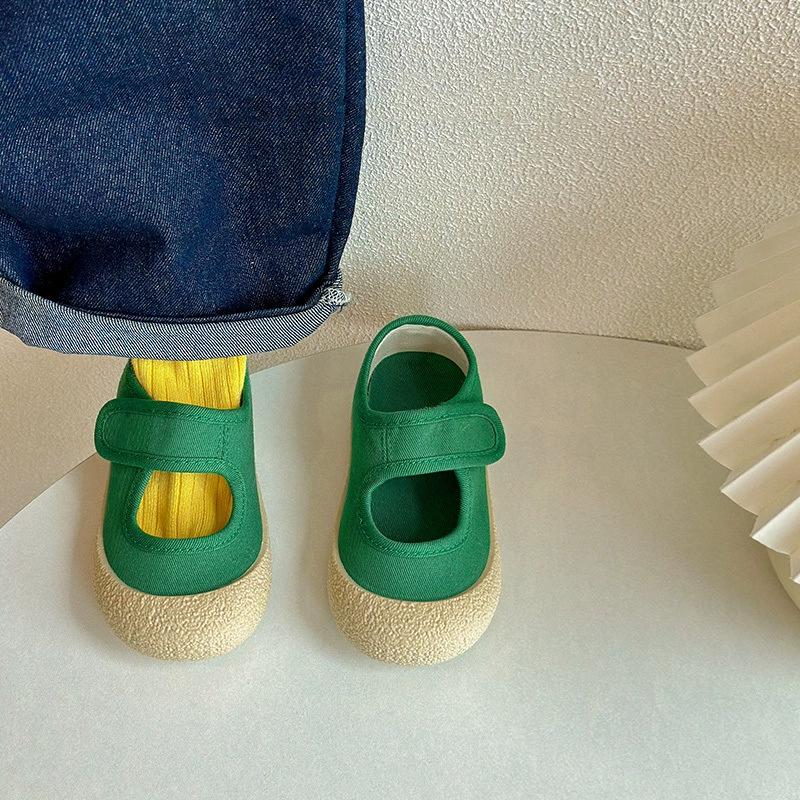 Children s shallow canvas shoes autumn new boys and girls small cloth shoes Kindergarten soft sole indoor shoes 1-6 years 22 Insole(14CM) зелений
Children s shallow canvas shoes autumn new boys and girls small cloth shoes Kindergarten soft sole indoor shoes 1-6 years 22 Insole(14CM) зелений