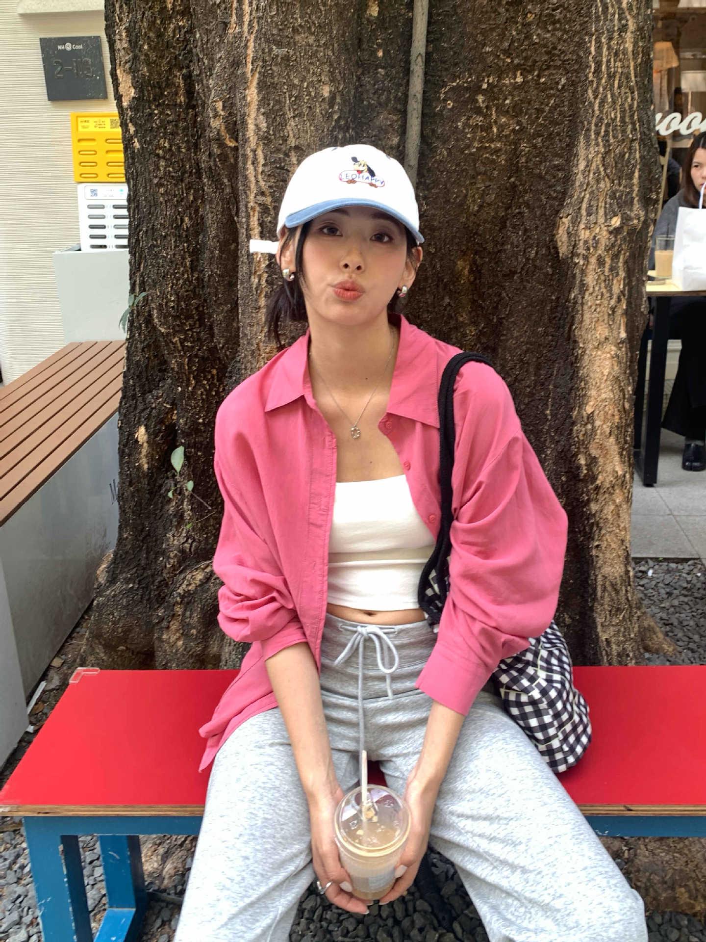 Женская летняя футболка с длинным рукавом из тенселя для защиты от солнца, 2025: Легкий, Дышащий, Модный, Универсальный One Size персиковый/розовый
Женская летняя футболка с длинным рукавом из тенселя для защиты от солнца, 2025: Легкий, Дышащий, Модный, Универсальный One Size персиковый/розовый