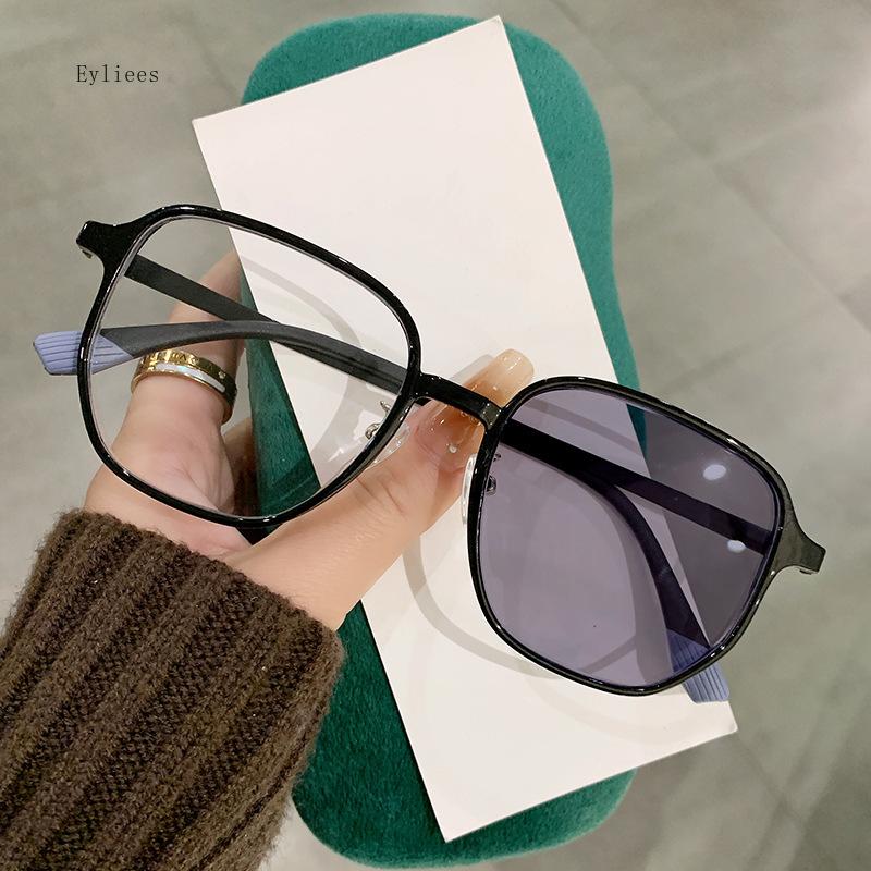 Women Adults s Fashion Stylish Fashion Rectangular Square Frame Construction Light Sensitive Photochromic Myopia Nearsighted Myopia Eyewear -3.5
Women Adults s Fashion Stylish Fashion Rectangular Square Frame Construction Light Sensitive Photochromic Myopia Nearsighted Myopia Eyewear -3.5