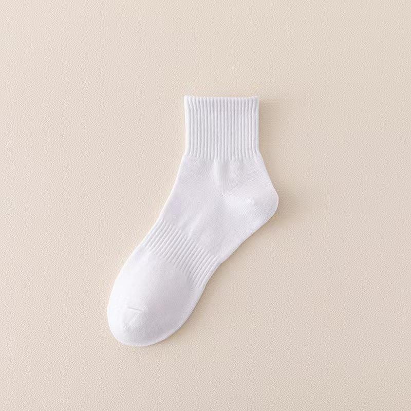 Men s Spring and Autumn Running Basketball Sports Perspiration Breathable Deodorant Tube Socks 1 pair
Men s Spring and Autumn Running Basketball Sports Perspiration Breathable Deodorant Tube Socks 1 pair