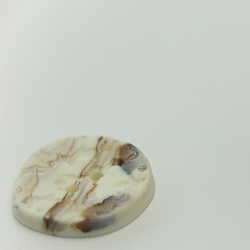 5 шт. смоляных пуговиц с двумя глазами, шерстяной свитер, шуба, свитер, твид, тканая куртка, тренч, женская одежда, пуговицы round & 44L = 28.0 MM
5 шт. смоляных пуговиц с двумя глазами, шерстяной свитер, шуба, свитер, твид, тканая куртка, тренч, женская одежда, пуговицы round & 44L = 28.0 MM