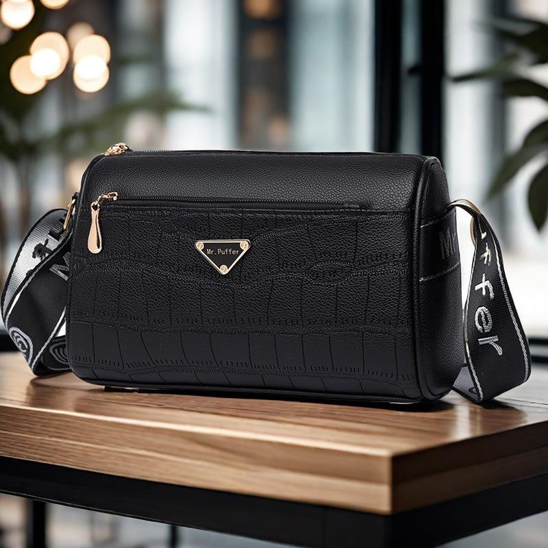 Bag Crossbody Bag Women s Bag New Winter Large Capacity Mother Bag Cylinder Bag
Bag Crossbody Bag Women s Bag New Winter Large Capacity Mother Bag Cylinder Bag