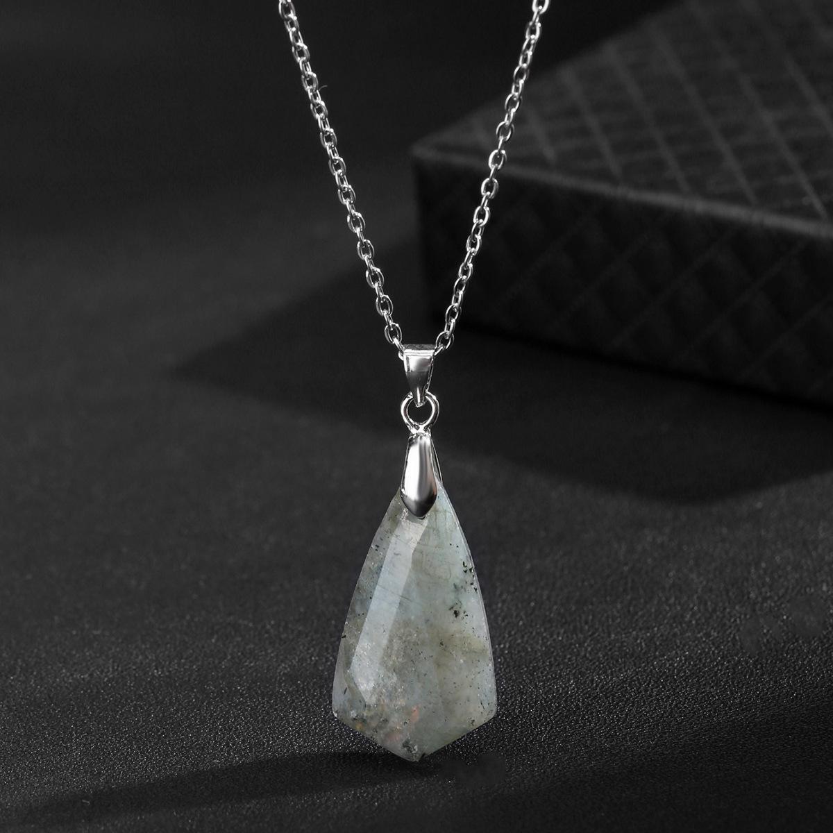 Богемне намисто з підвіскою з аметисту
Богемне намисто з підвіскою з аметисту