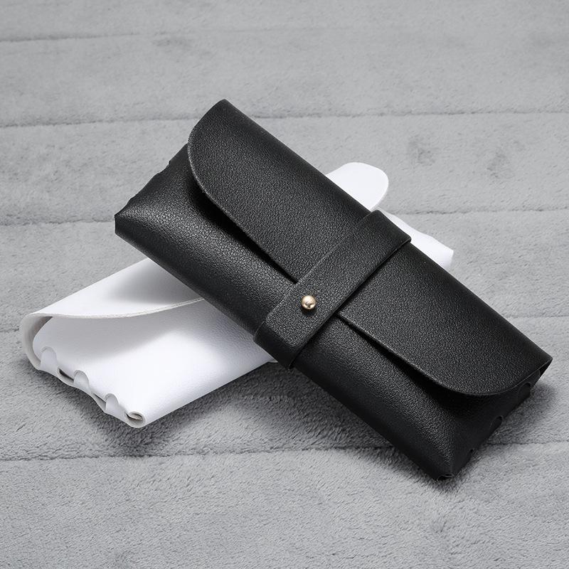 Handmade Leather Eyeglass Case with Ring Buckle - Fashionable Soft Case for Glasses & Sunglasses
Handmade Leather Eyeglass Case with Ring Buckle - Fashionable Soft Case for Glasses & Sunglasses