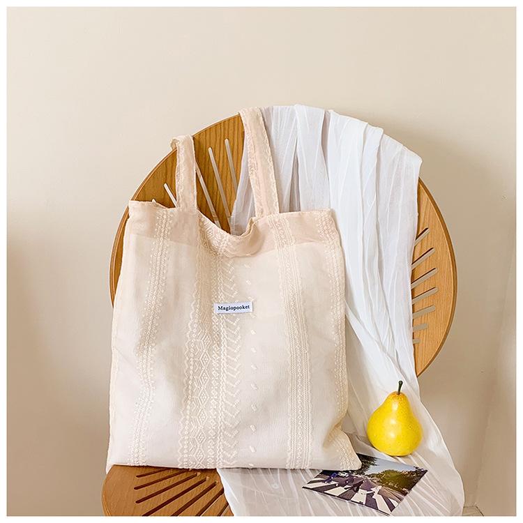 2025 new simple messenger bag large capacity striped tote bag fashionable lazy versatile travel shoulder bag
2025 new simple messenger bag large capacity striped tote bag fashionable lazy versatile travel shoulder bag