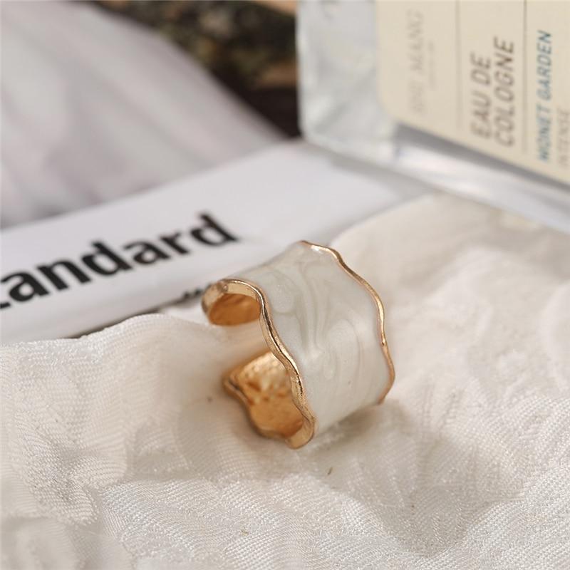 IF ME винтажные геометрические волнистые эмалированные кольца с капельной глазурью для женщин, корейские фиолетовые открытые кольца ручной работы, ювелирные изделия, подарки для путешествий Style 1
IF ME винтажные геометрические волнистые эмалированные кольца с капельной глазурью для женщин, корейские фиолетовые открытые кольца ручной работы, ювелирные изделия, подарки для путешествий Style 1