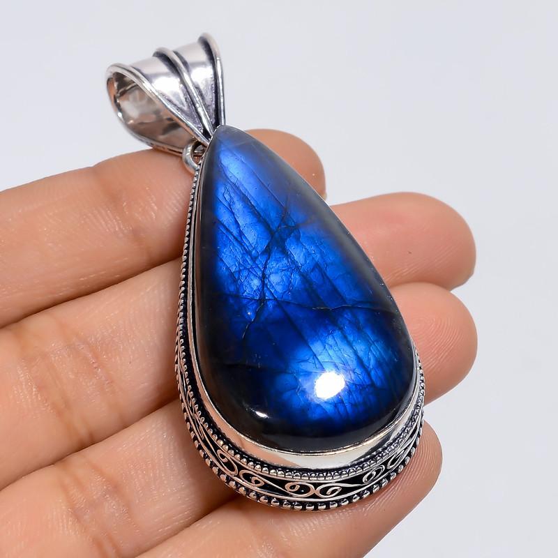 Dazzling Top Grade Qualite 100% Natural Blue Labradorite Pear Shape Vintage Style Handmade Jewelry 925 Steling Silver Pendant 2.3 WSJ-4903 2.3
Dazzling Top Grade Qualite 100% Natural Blue Labradorite Pear Shape Vintage Style Handmade Jewelry 925 Steling Silver Pendant 2.3 WSJ-4903 2.3