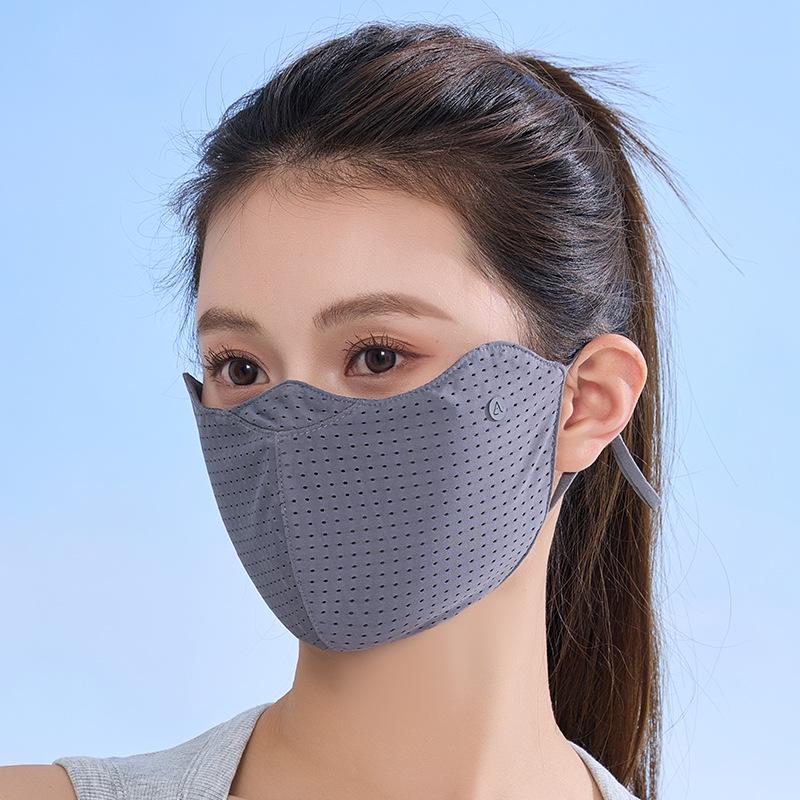 Breathable Double-Sided Ice Silk Sun Protection Mask for Outdoor Sports and Cycling темно-сірий
Breathable Double-Sided Ice Silk Sun Protection Mask for Outdoor Sports and Cycling темно-сірий