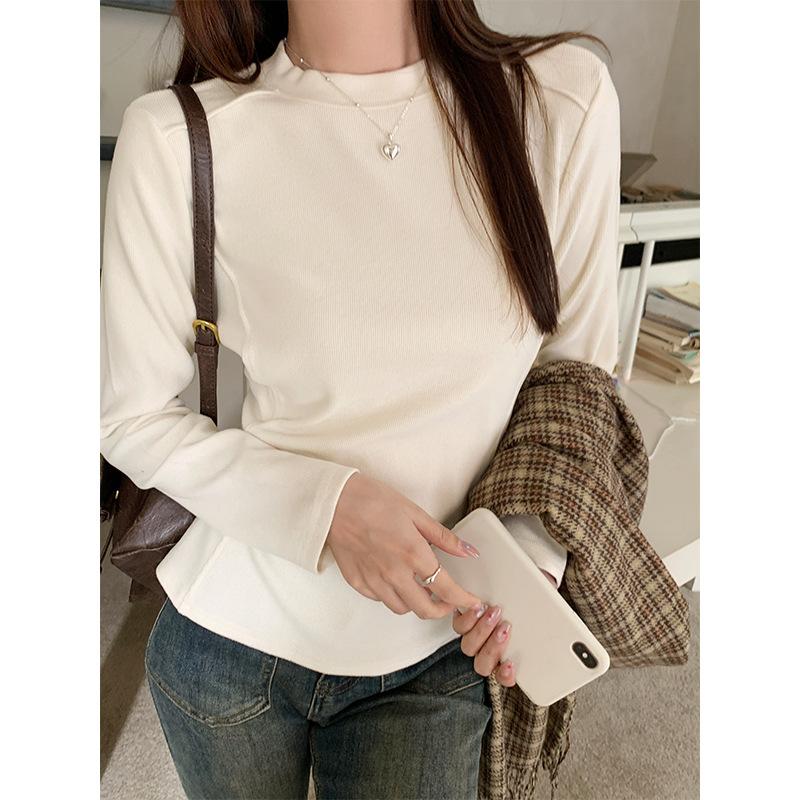 Apricot round neck brushed thickened long-sleeved bottoming shirt for women in autumn and winter, warm and slim inner layering, basic versatile top XL
Apricot round neck brushed thickened long-sleeved bottoming shirt for women in autumn and winter, warm and slim inner layering, basic versatile top XL