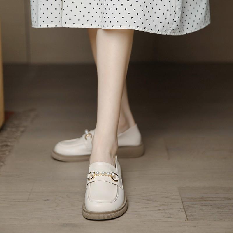 Leather small leather shoes women s new spring and autumn versatile shoes white platform shoes flat single shoes 35
Leather small leather shoes women s new spring and autumn versatile shoes white platform shoes flat single shoes 35