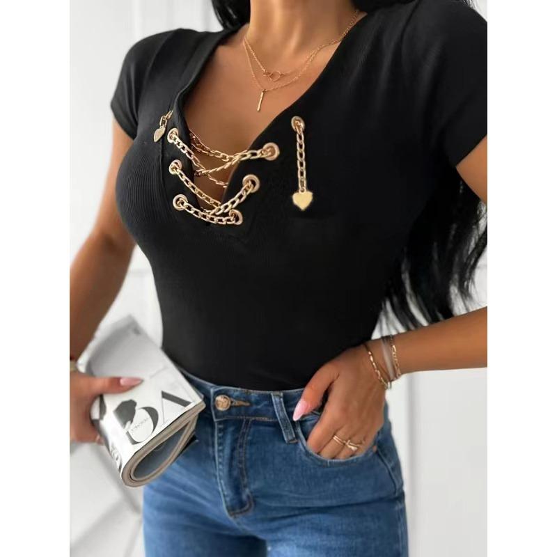 Модные и элегантные женские футболки однотонного цвета с V-образным вырезом и подвеской-сердцем на цепочке XXL чёрный
Модные и элегантные женские футболки однотонного цвета с V-образным вырезом и подвеской-сердцем на цепочке XXL чёрный