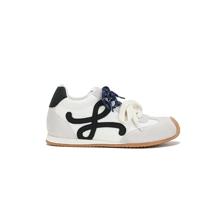 Su Yinyin 7cm inner height increase version~ retro small crooked head mandarin duck shoelaces casual shoes German training shoes women s Forr 35
Su Yinyin 7cm inner height increase version~ retro small crooked head mandarin duck shoelaces casual shoes German training shoes women s Forr 35