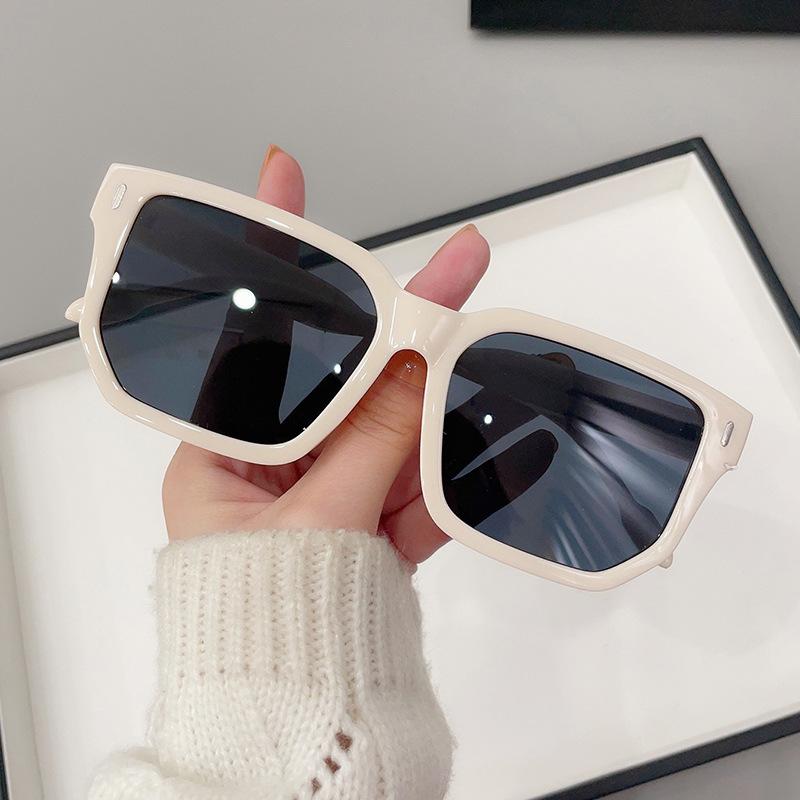 JYL TS Sunglasses Women UV Protection Pink Ocean Lens Z3779 A-7583 червоно-бузковий
JYL TS Sunglasses Women UV Protection Pink Ocean Lens Z3779 A-7583 червоно-бузковий