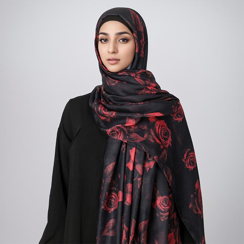 Fashion Women Brand Viscose Scarf Retro Aztec Floral Voile Hijab ShawlsAnd Wraps Female Foulards Echarpe Designer
Fashion Women Brand Viscose Scarf Retro Aztec Floral Voile Hijab ShawlsAnd Wraps Female Foulards Echarpe Designer