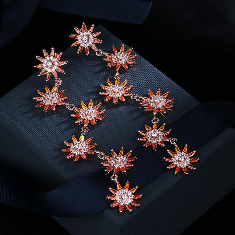 Серьги-подсолнухи Серьги-цирконии Серьги-стразы Роскошные модные цветочные серьги-гвоздики длиной до лица
Серьги-подсолнухи Серьги-цирконии Серьги-стразы Роскошные модные цветочные серьги-гвоздики длиной до лица